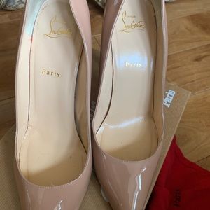 Christian Louboutin, Nude Patent. Size 42.
